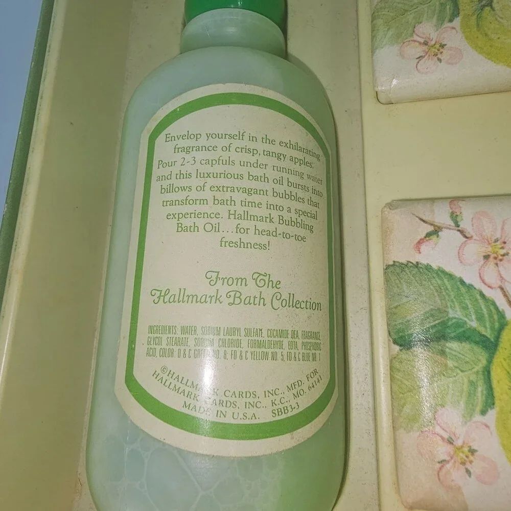Vintage 70s Hallmark Scented Bath Ensemble Green Apple Fragrance Bath Collection